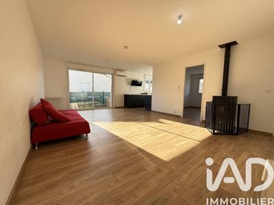 Maison - 93 m² - 5 pièces