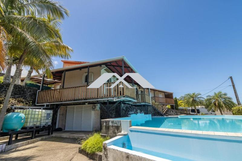 Villa - 264 m² - 9 pièces