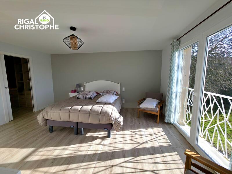 Maison - 200 m² - 9 pièces