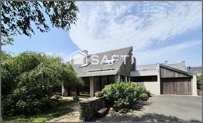 Maison - 189 m² - 9 pièces