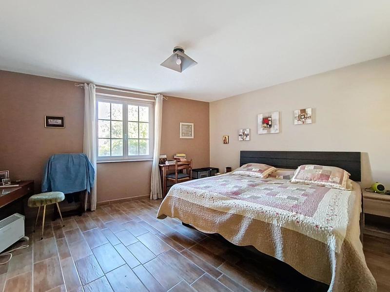 Maison - 262 m² - 7 pièces