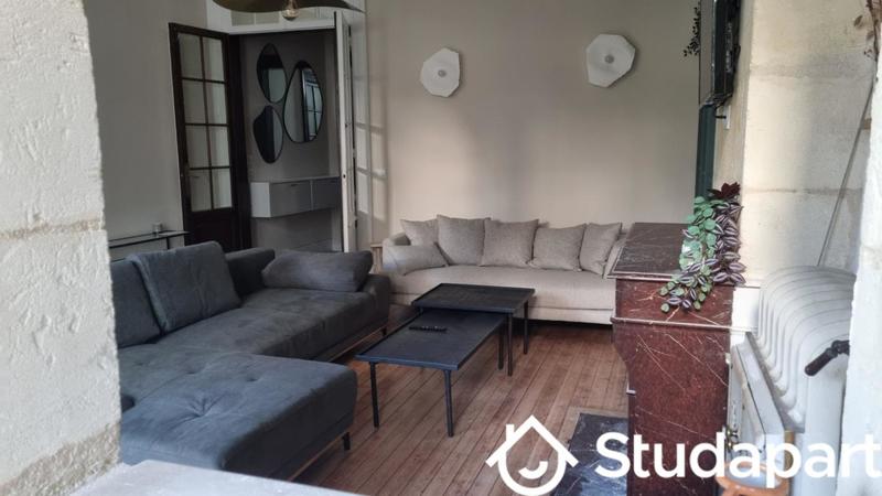 Chambre - 11 m² - 1 pièce