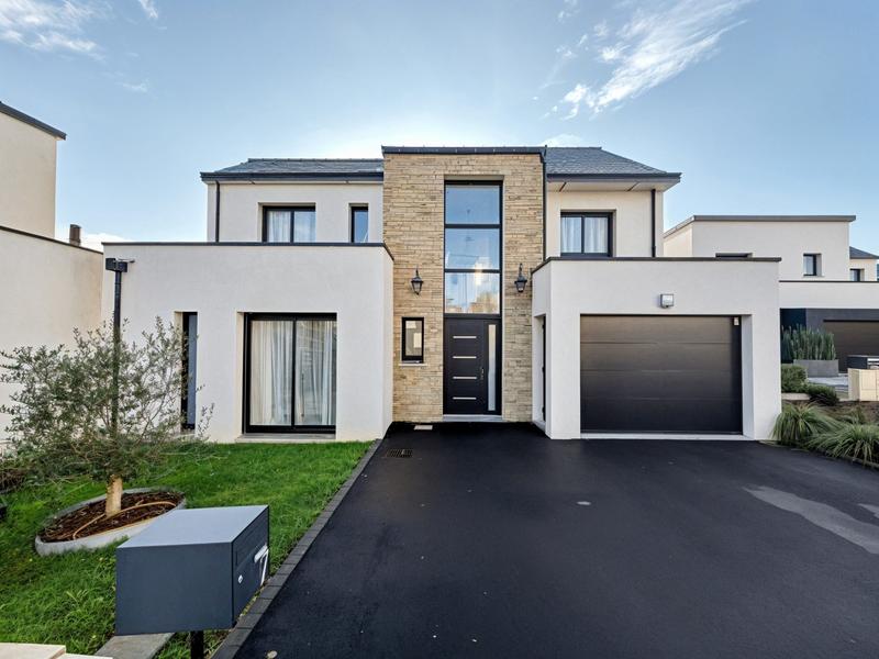 Maison contemporaine - 155 m² - 6 pièces