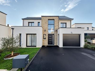 Maison contemporaine - 155 m² - 6 pièces