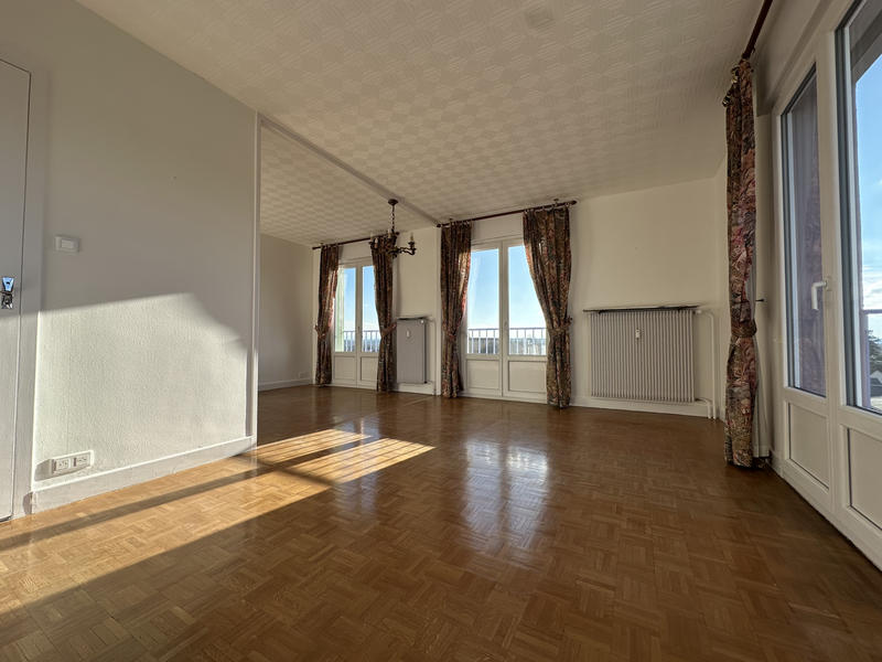 Appartement - 80 m² - 4 pièces