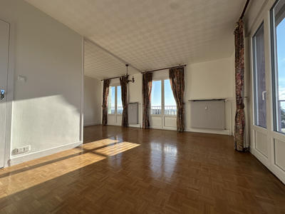 Appartement - 80 m² - 4 pièces