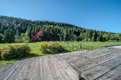 Maison - 300 m² - 9 pièces