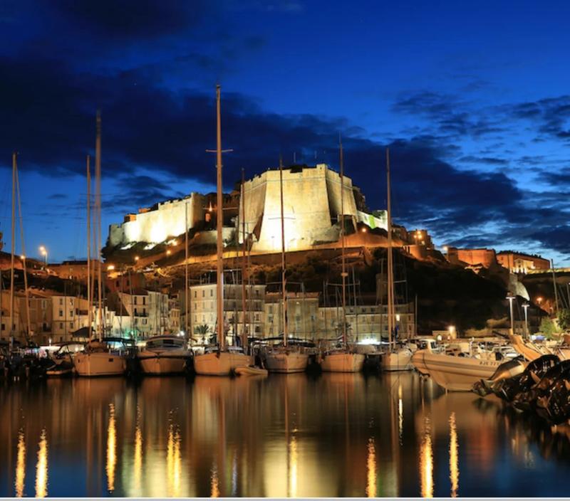 Appartement - 94 m² - 4 pièces