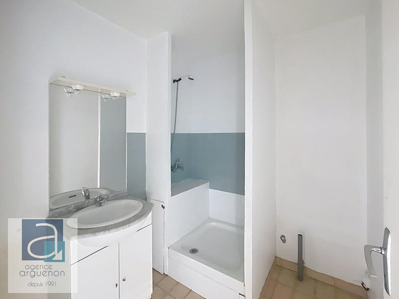 Maison - 213 m² - 9 pièces