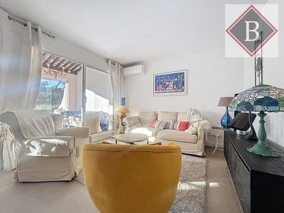 Maison - 90 m² - 3 pièces