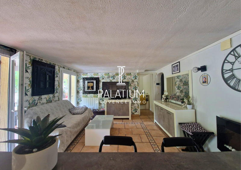 Maison - 200 m² - 11 pièces