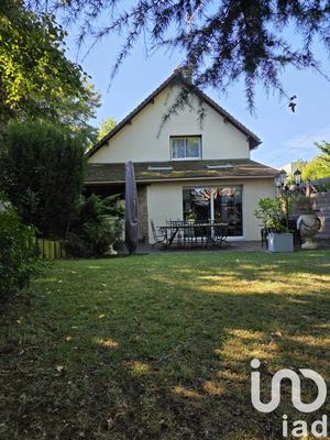 Maison - 141 m² - 5 pièces