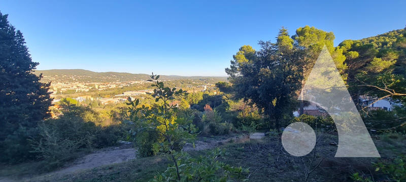 Terrain - 1 058 m²