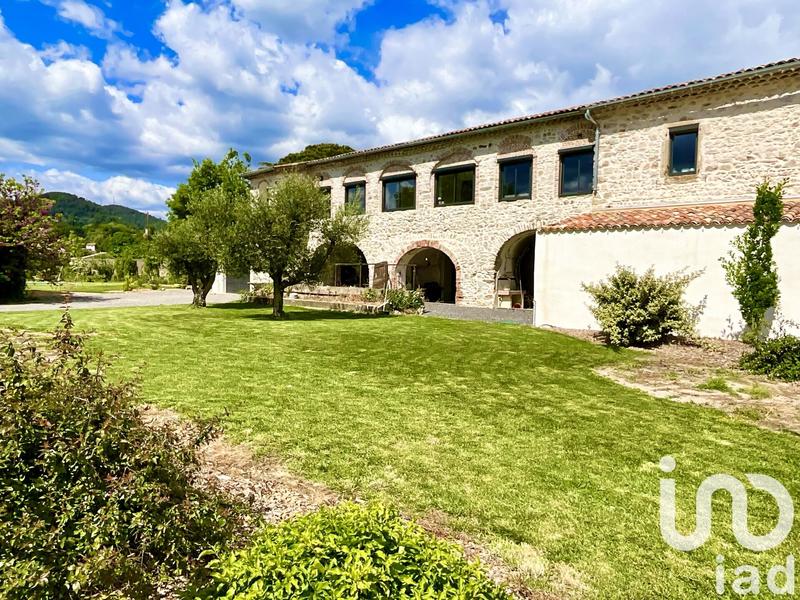 Maison - 290 m² - 7 pièces