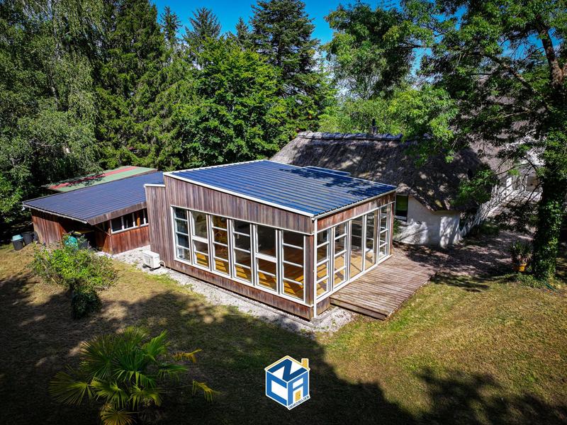 Maison - 253 m² - 10 pièces