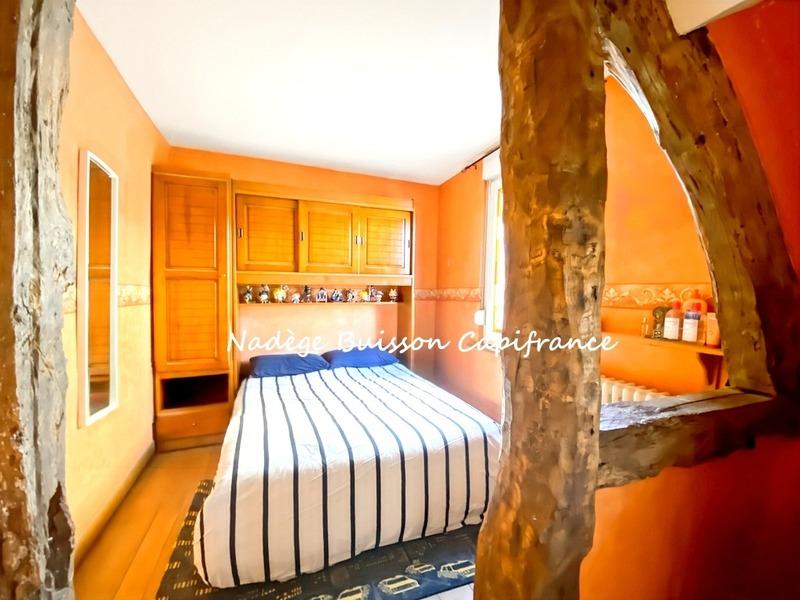 Maison - 233 m² - 10 pièces