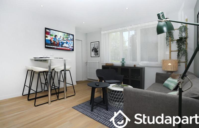 Chambre - 10 m² - 1 pièce