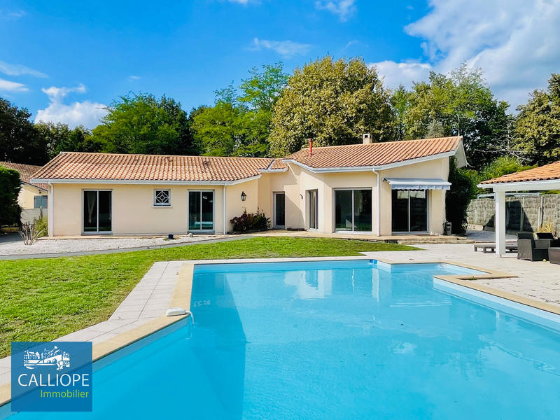 Maison - 166 m² - 7 pièces