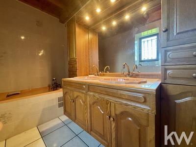 Maison - 211 m² - 9 pièces