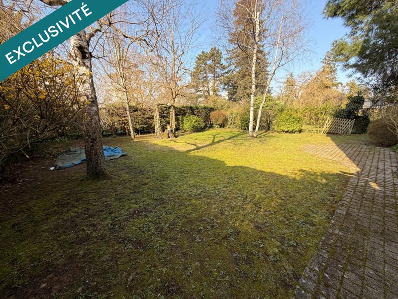 Maison - 214 m² - 9 pièces