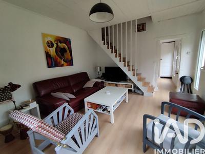 Maison - 99 m² - 5 pièces