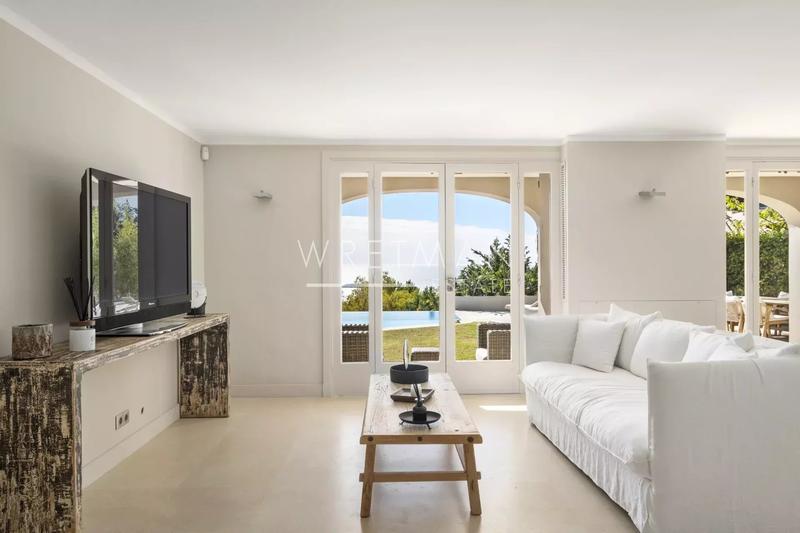 Villa - 291 m² - 7 pièces