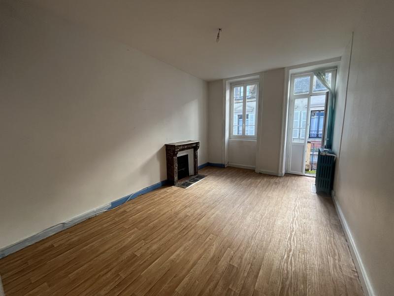 Maison ancienne - 155 m² - 8 pièces
