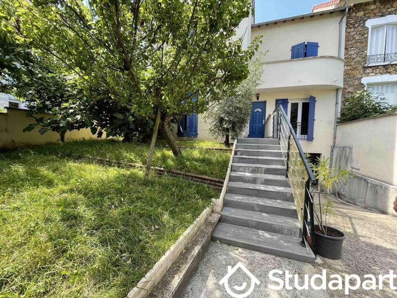 Chambre - 9 m² - 1 pièce