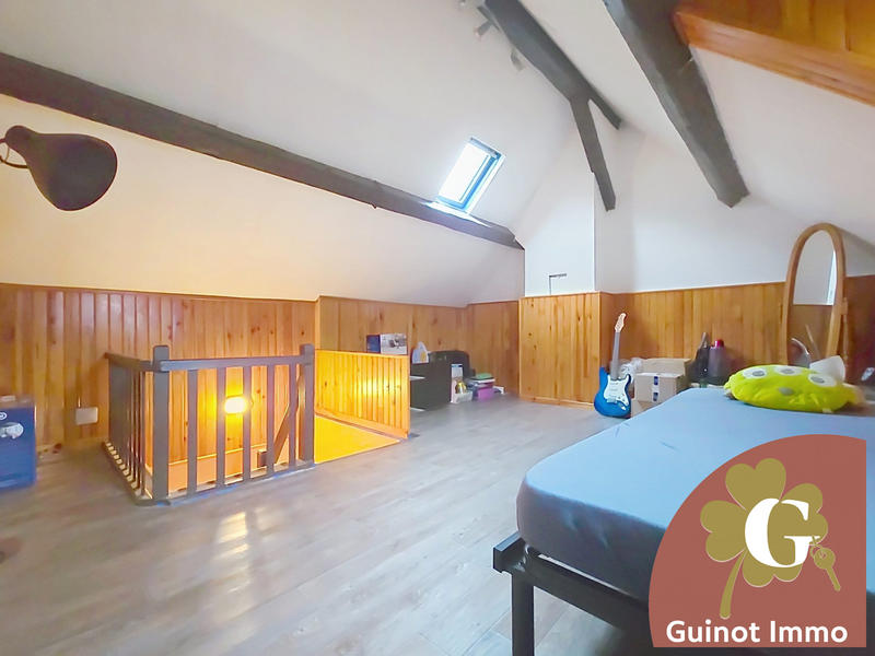 Maison - 104 m² - 4 pièces