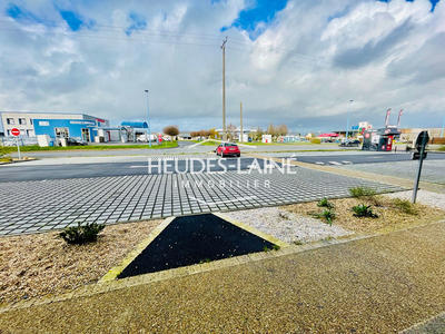 Local d'activités - 166 m² - 1 pièce