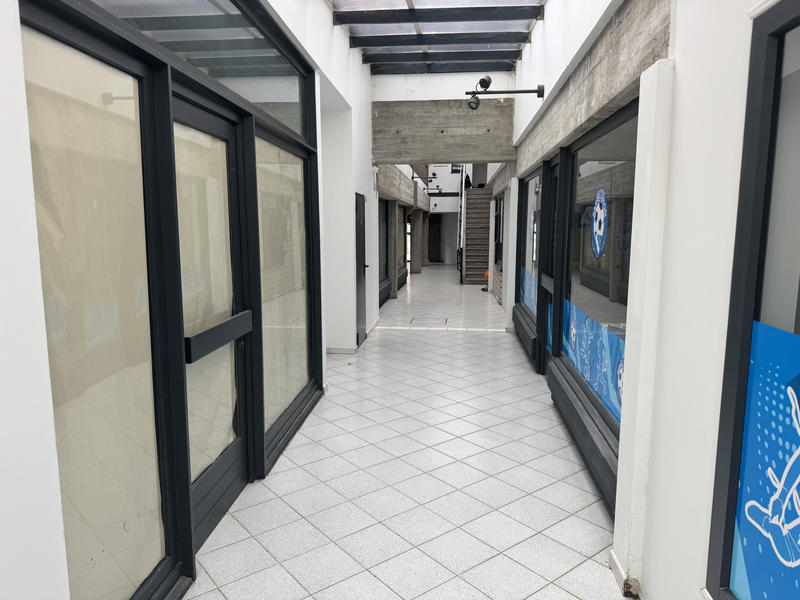 Maison - 500 m² - 10 pièces