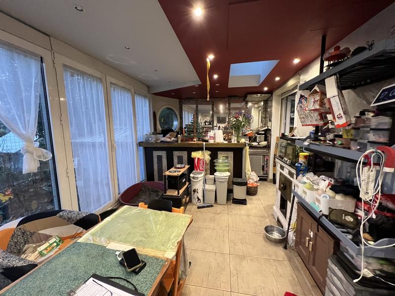 Maison - 210 m² - 9 pièces