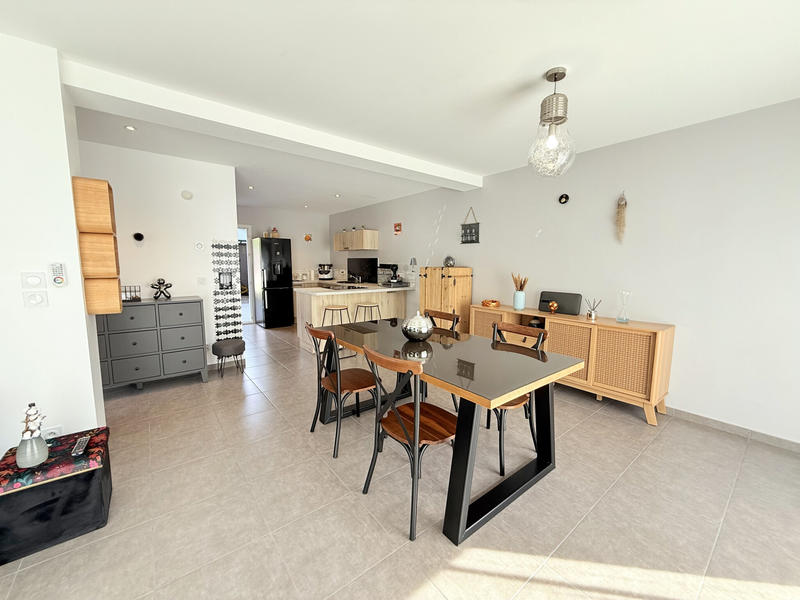 Maison - 96 m² - 4 pièces