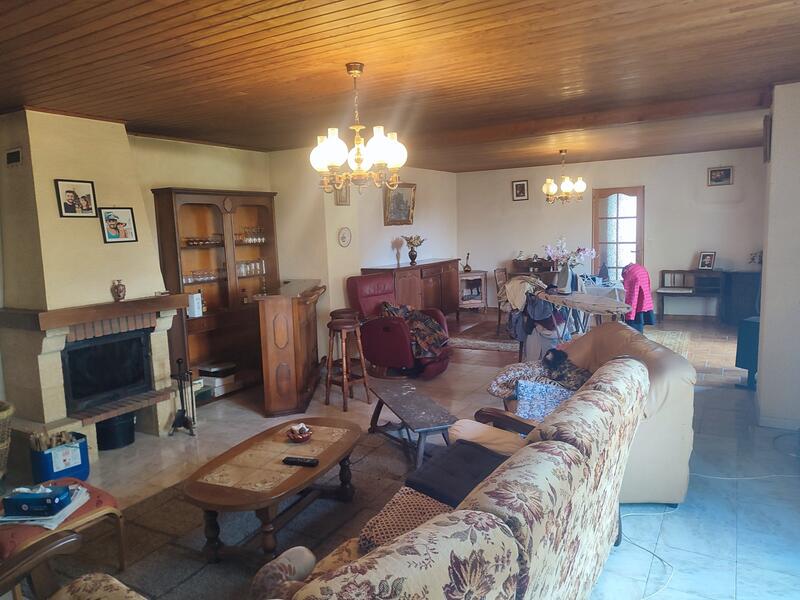 Maison - 140 m² - 6 pièces