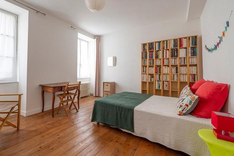 Maison - 219 m² - 5 pièces