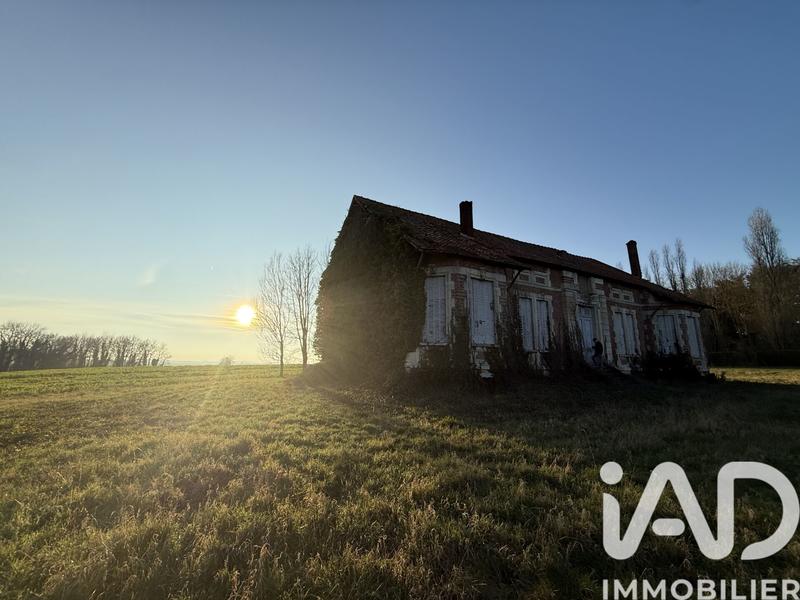 Maison - 300 m² - 10 pièces