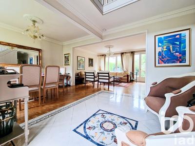 Maison - 142 m² - 5 pièces