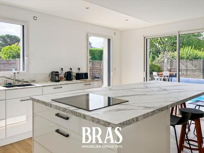 Maison - 160 m² - 6 pièces