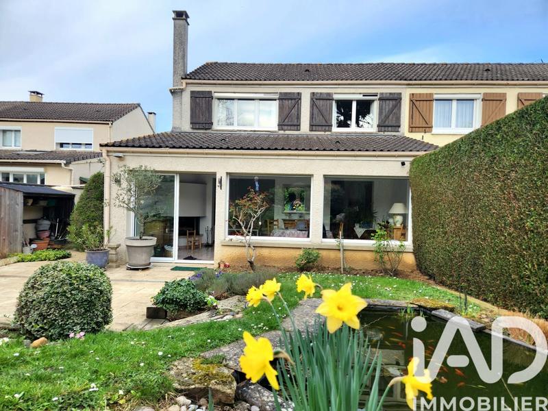 Maison - 111 m² - 5 pièces