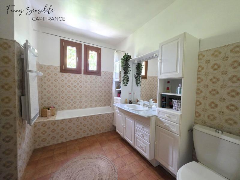 Maison - 161 m² - 7 pièces