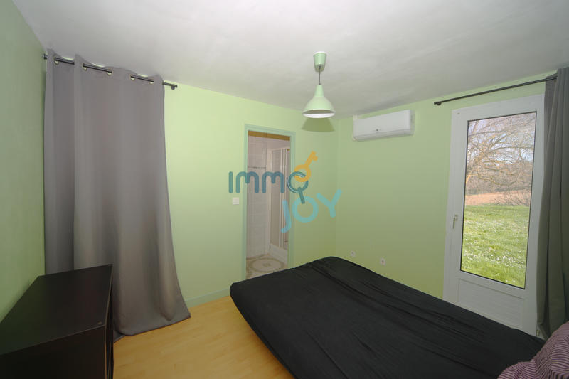 Maison - 215 m² - 8 pièces