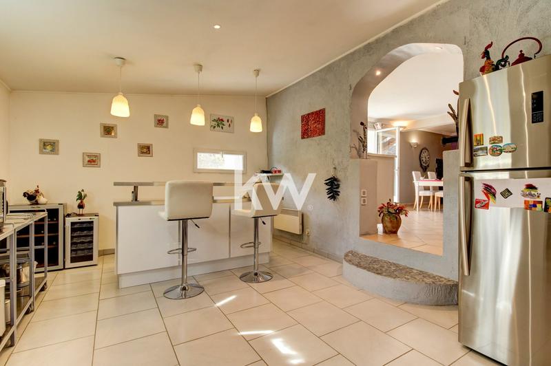 Maison - 110 m² - 5 pièces