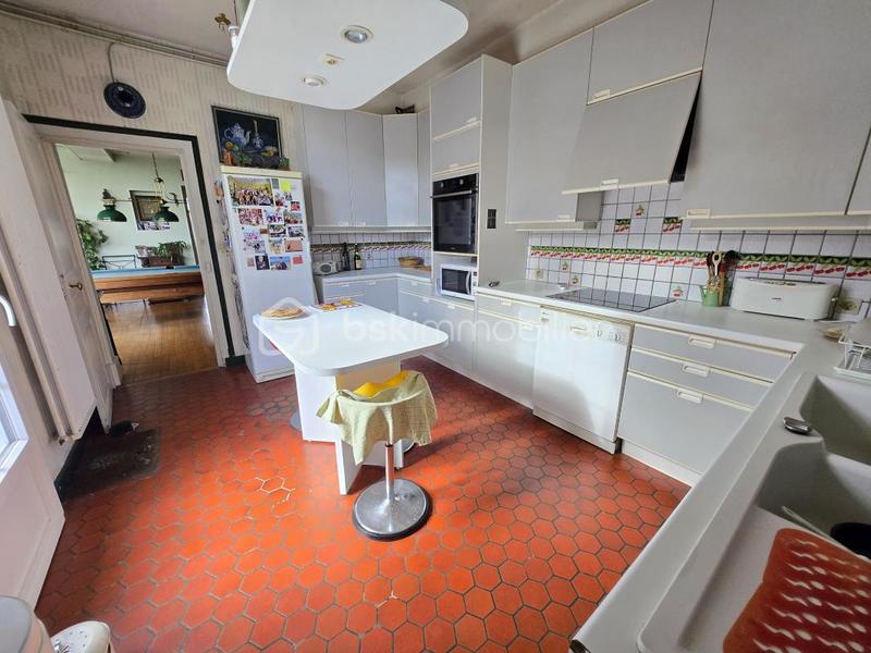 Maison de ville - 284 m² - 11 pièces