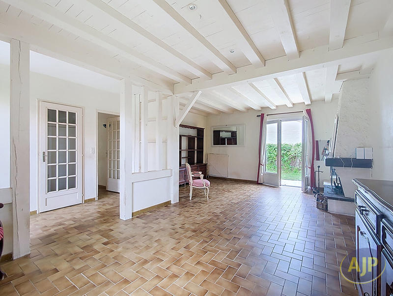 Maison - 160 m² - 8 pièces