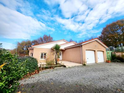 Maison - 127 m² - 6 pièces