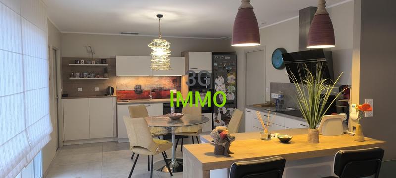 Maison contemporaine - 146 m² - 6 pièces