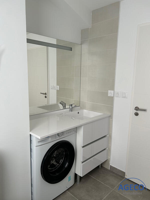 Appartement - 61 m² - 3 pièces