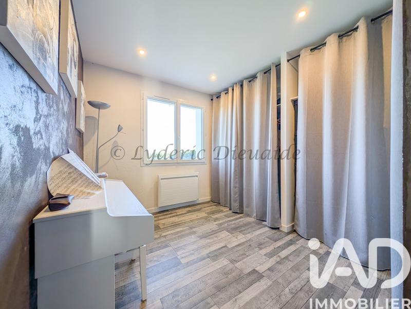 Maison - 177 m² - 5 pièces