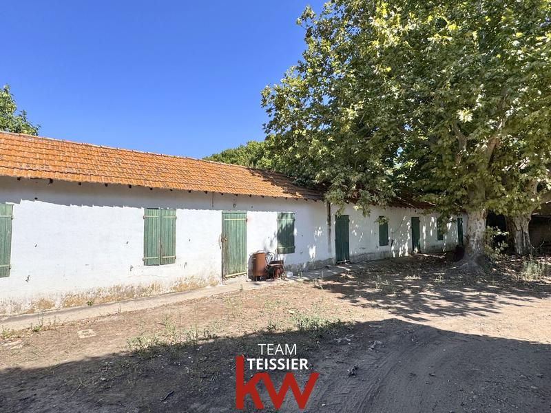 Bastide - 900 m² - 15 pièces