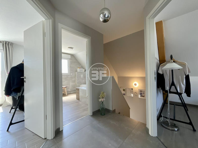 Maison traditionnelle - 104 m² - 5 pièces